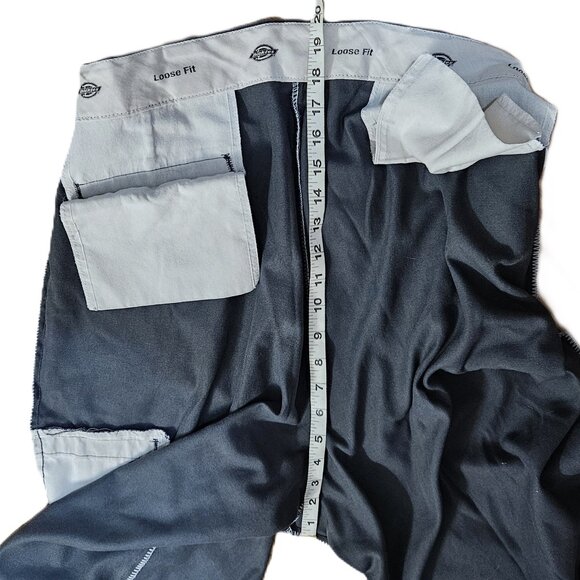 Dickies Work Shorts Loose Fit, Multi-Pocket, ~15” Inseam, Green - Size 38 - Picture 11 of 14